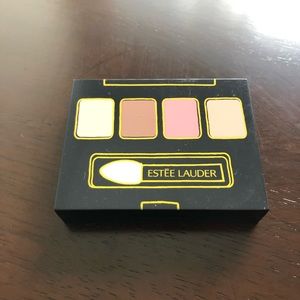 NWOT Estée Lauder Eyeshadow Compact